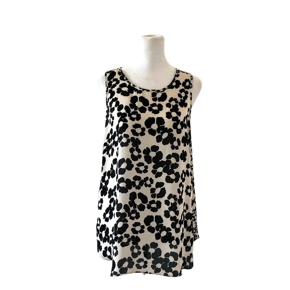LOFT Large Black and White Floral Blouse Sleeveless